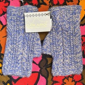 Classic Alpaca Blue and White Fingerless Gloves